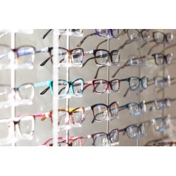 Paire de lunettes...